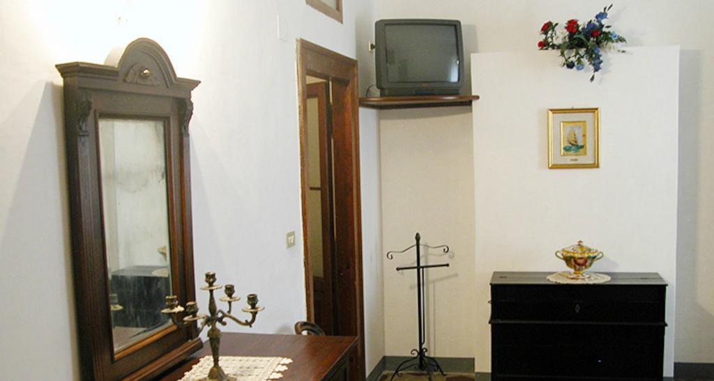 Hotel Residenza Sant'Emiliano Trevi Exterior foto
